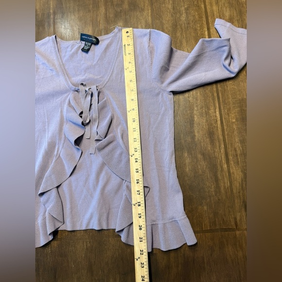 Cable & Gauge Cardigan Womans SZ S Soft Lilac Front Tie Ruffle Front Long Sleeve - Picture 5 of 6